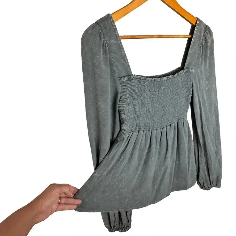 Chaser Long Sleeve Smocked Top Steele Blue Women's Small NWT BOHO Relaxed Flowy - Picture 3 of 11